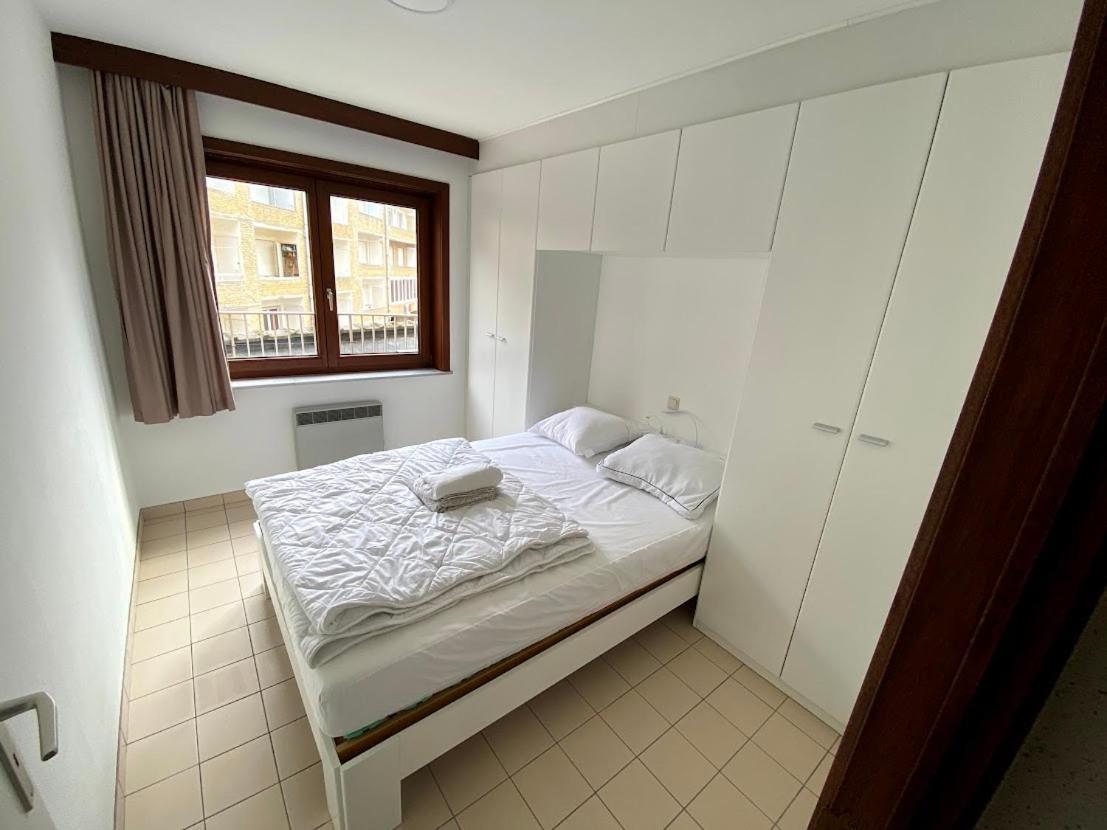 Appart Sympa 6P Avec Garage Et Terrasse Ensoleillee Et Spacieuse A 25M De La Mer Westende Миделкерк Экстерьер фото