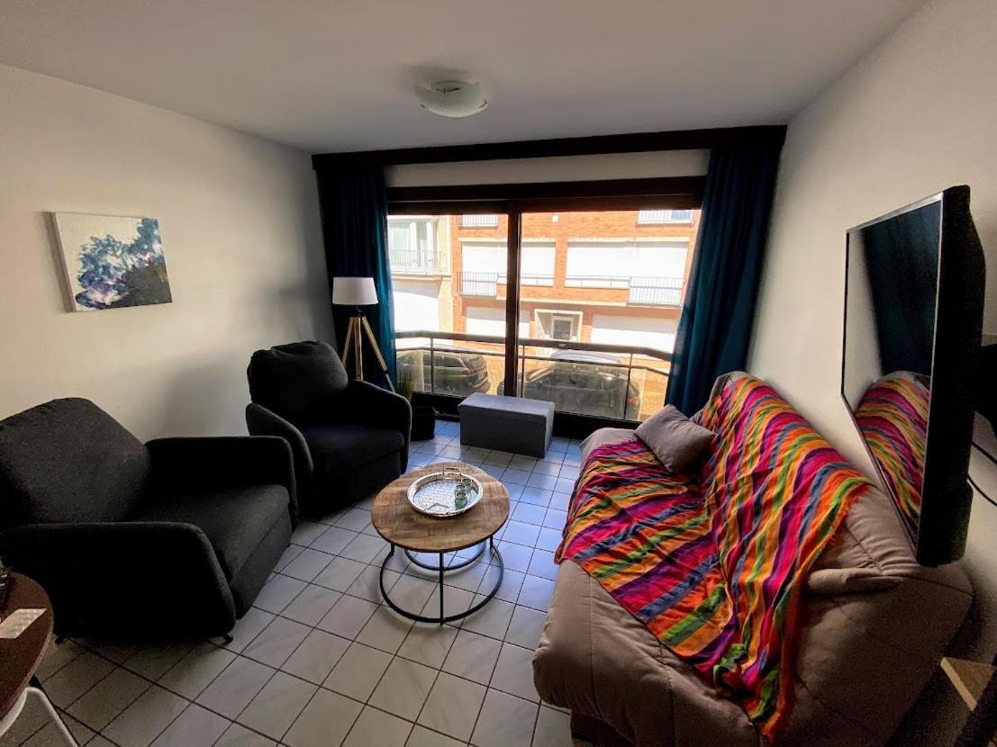 Appart Sympa 6P Avec Garage Et Terrasse Ensoleillee Et Spacieuse A 25M De La Mer Westende Миделкерк Экстерьер фото